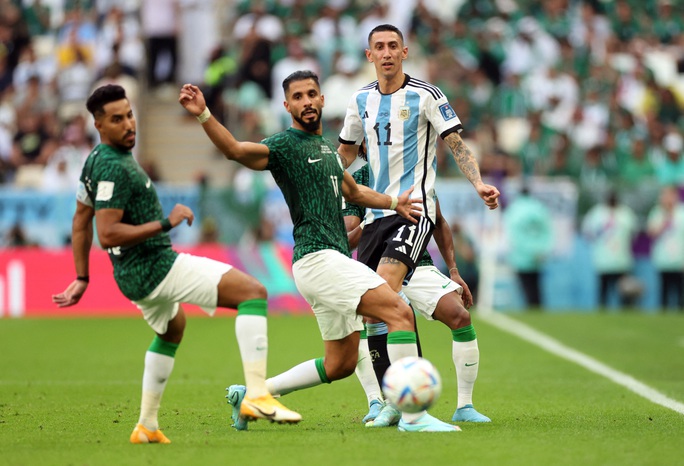 Argentina thua sốc Ả Rập Saudi trận đầu ra quân World Cup 2022 - Ảnh 8. Argentina thua sốc Ả Rập Saudi trận đầu ra quân World Cup 2022 - Ảnh 8.
