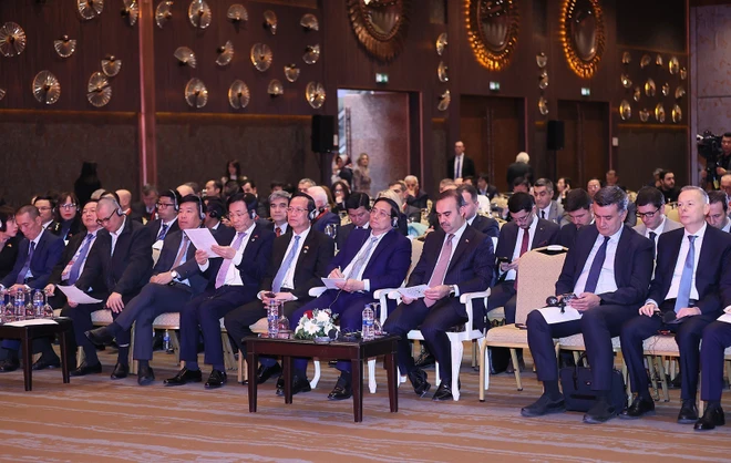 Thủ tướng Phạm Minh Chính dự Diễn đàn Doanh nghiệp Việt Nam-Thổ Nhĩ Kỳ. Ảnh: Dương Giang-TTXVN ttxvn_dien dan doanh nghiep tho nhi ky (5).jpg