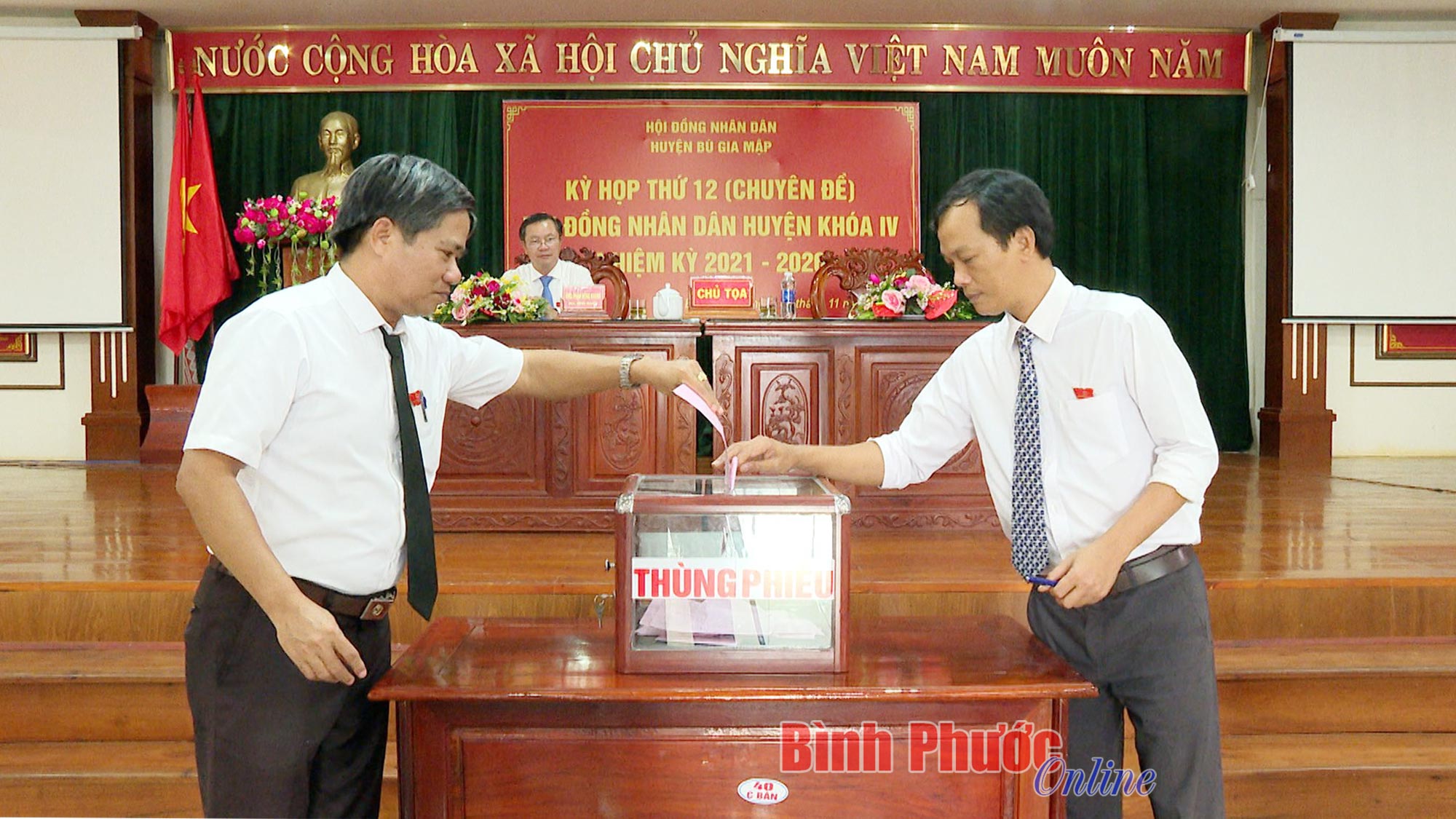 Ông Phan Xuân Linh giữ chức Chủ tịch HĐND huyện Bù Gia Mập