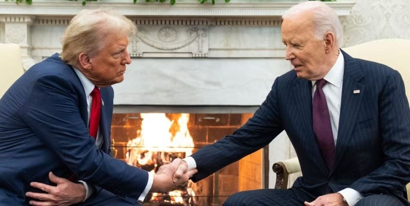 Tổng thống Mỹ Joe Biden bàn giao quyền lực cho Tổng thống đắc cử Donald Trump