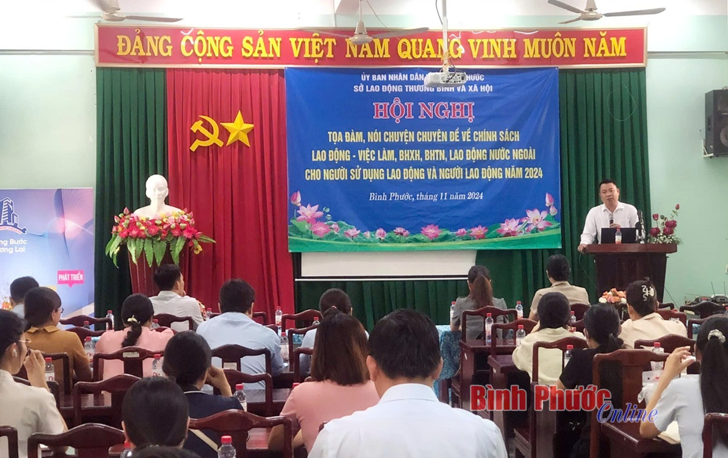 Tọa đàm, nói chuyện chuyên đề về chính sách lao động, việc làm