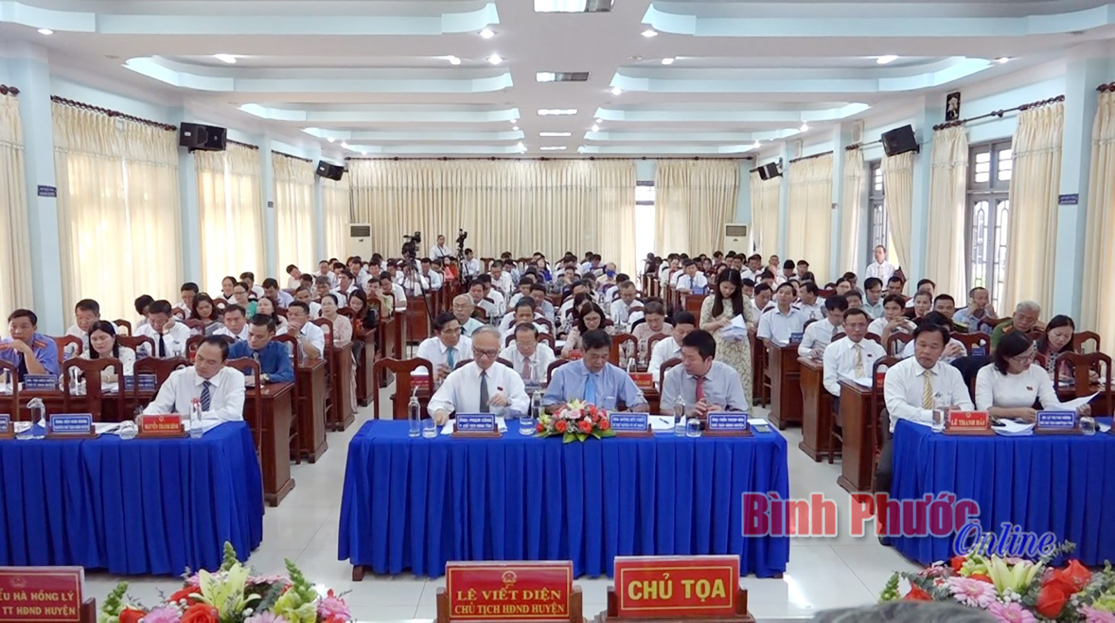 Khai mạc kỳ họp thứ mười ba, HĐND huyện Bù Đăng khóa VI