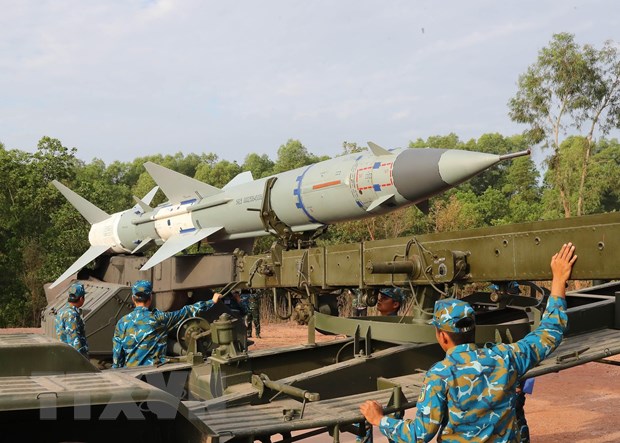 Luc luong nong cot lam nen chien thang 'Dien Bien Phu tren khong' hinh anh 3