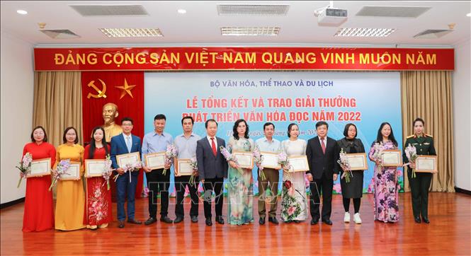 Ch&uacute; th&iacute;ch ảnh