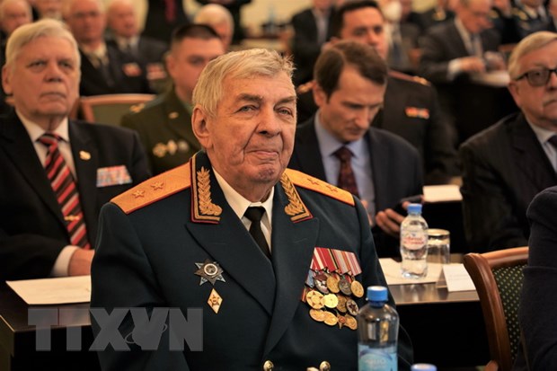 Hoi uc 12 ngay dem hao hung tu cac chuyen gia Lien bang Nga hinh anh 1