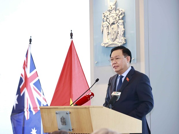 Chu tich Quoc hoi du Dien dan hop tac giao duc Viet Nam-Australia hinh anh 1