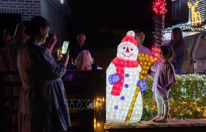 Ch&uacute; th&iacute;ch ảnh