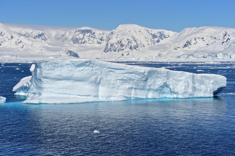Băng trôi tại Vịnh Chiriguano ở Nam Cực. (Ảnh: AFP/TTXVN)