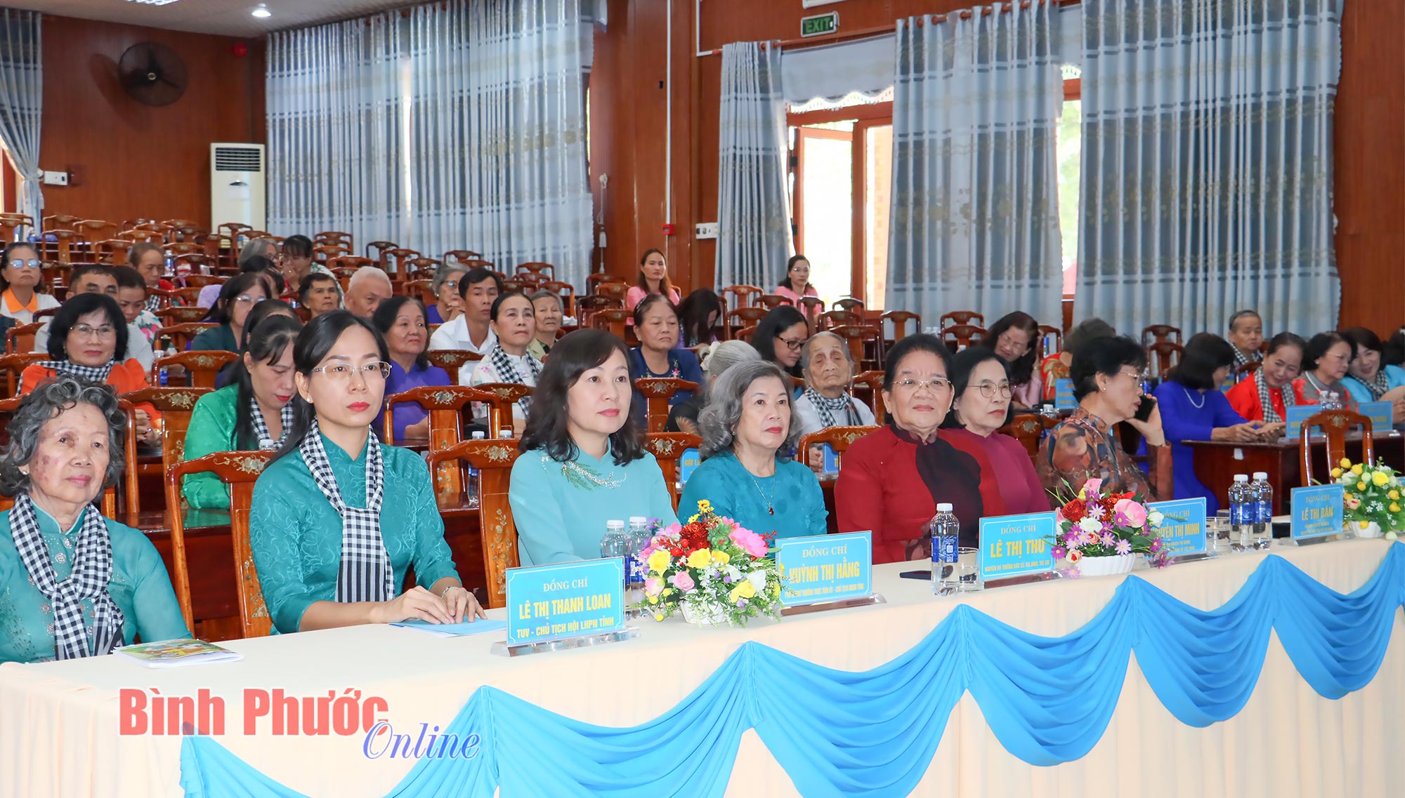 Họp mặt truyền thống Cơ quan Hội Phụ nữ giải phóng khu Đông Nam Bộ