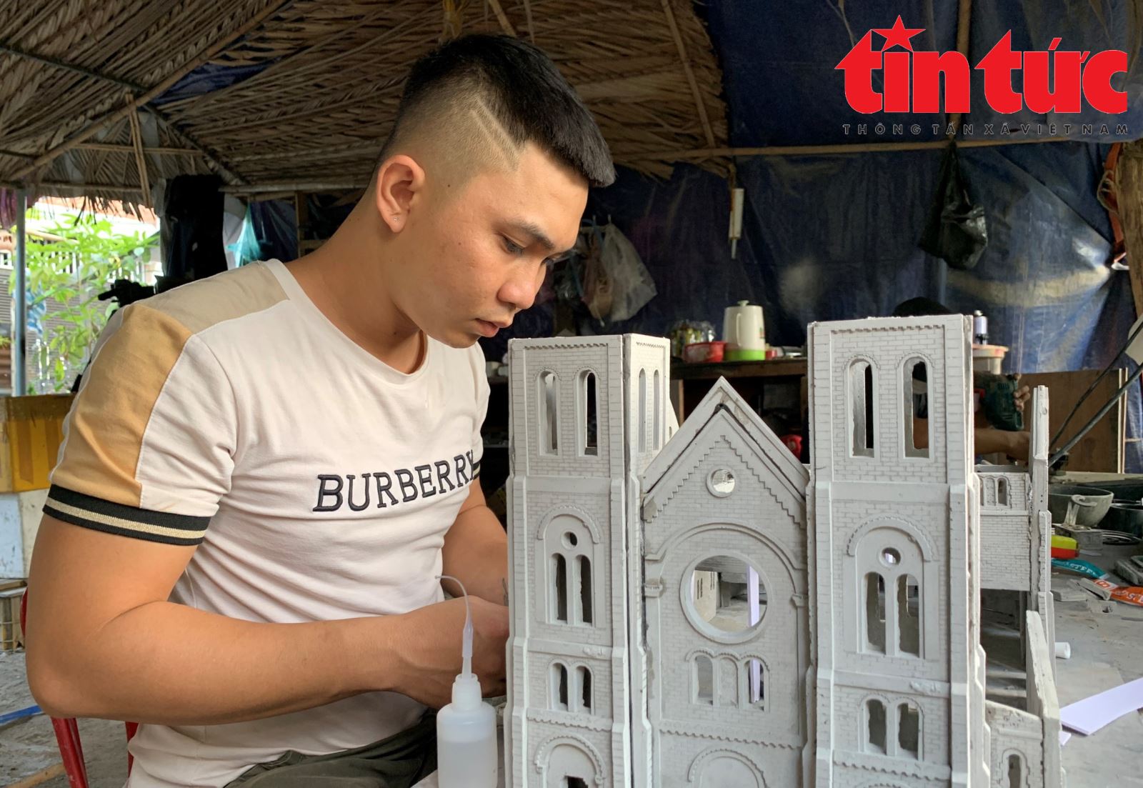 Ch&uacute; th&iacute;ch ảnh