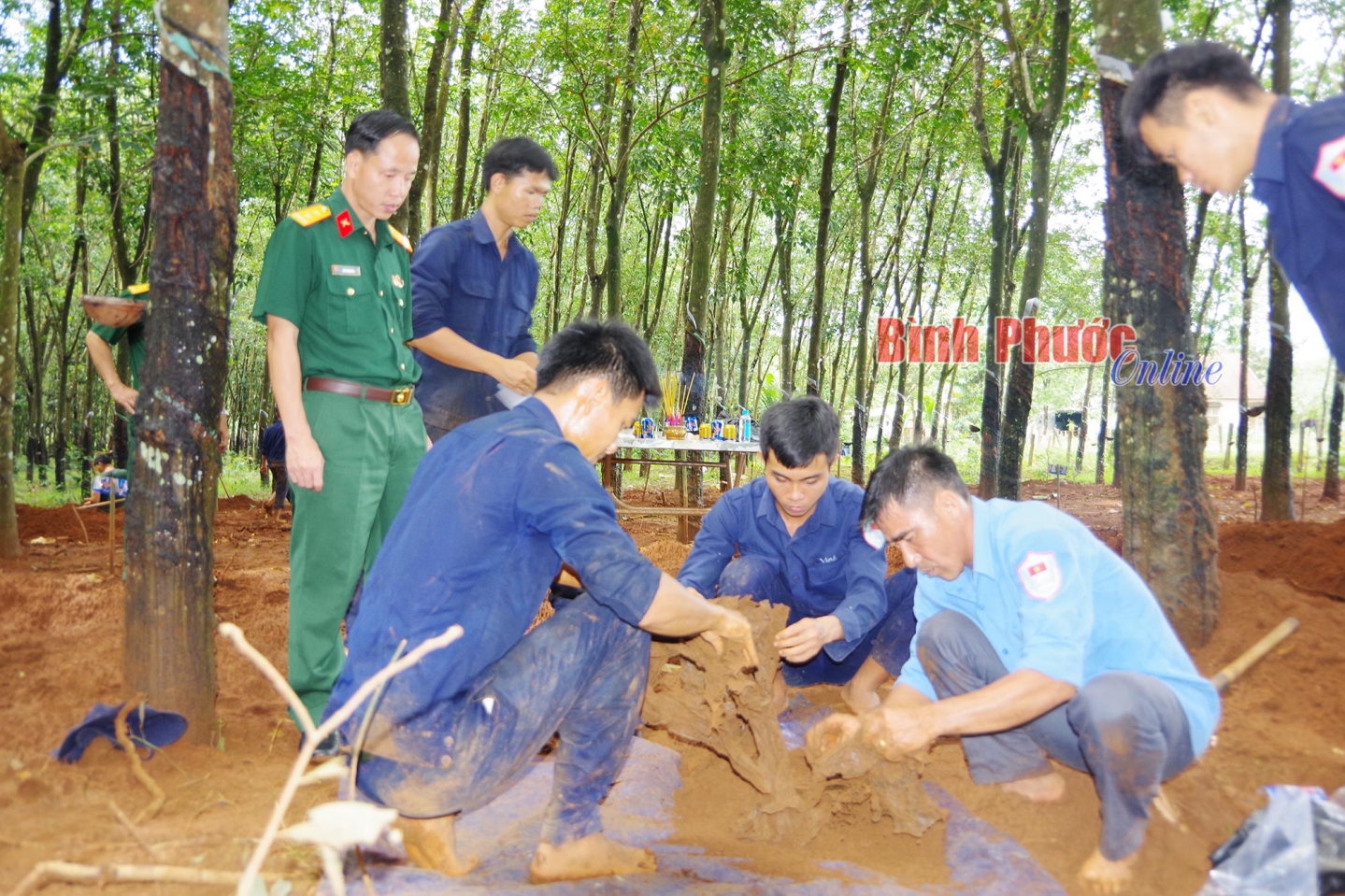 Thiêng liêng hành trình đi tìm hài cốt liệt sĩ