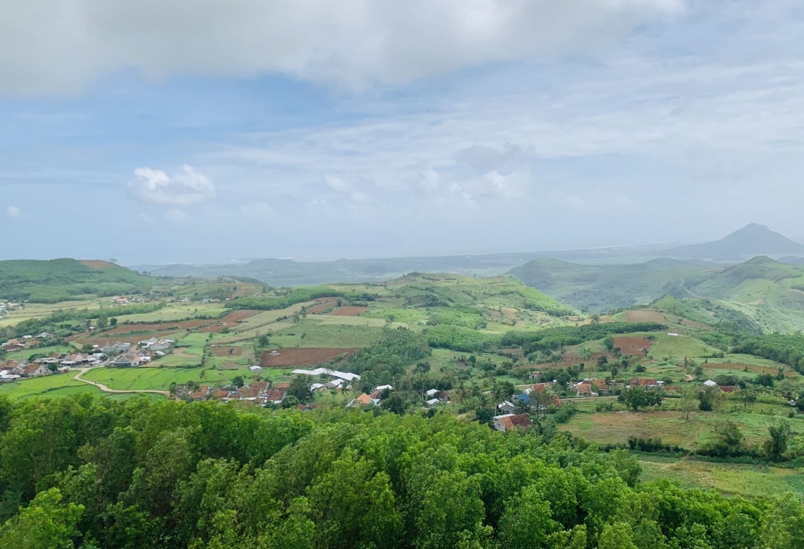 Ch&uacute; th&iacute;ch ảnh