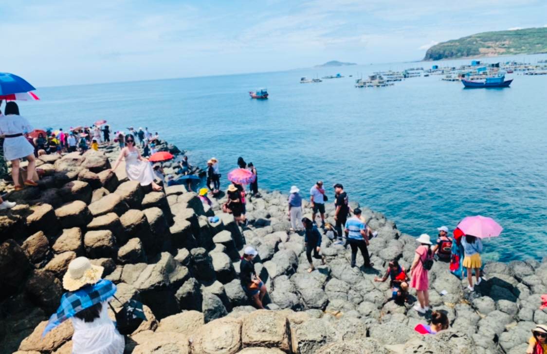 Ch&uacute; th&iacute;ch ảnh