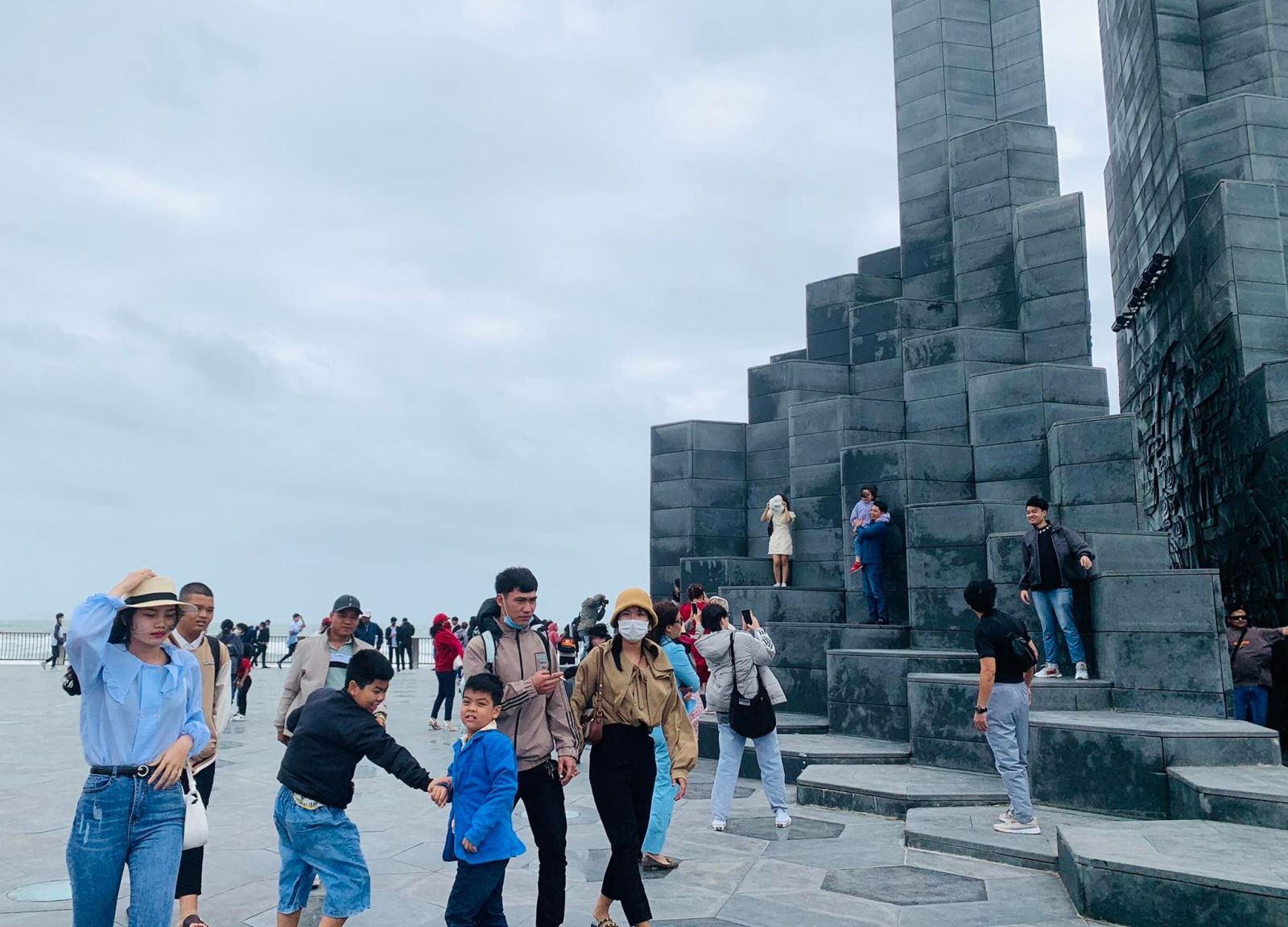 Ch&uacute; th&iacute;ch ảnh