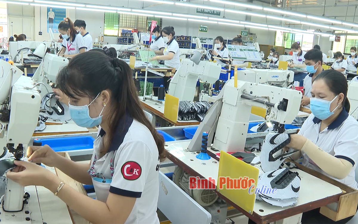 95% công nhân, lao động khu công nghiệp trở lại làm việc sau tết