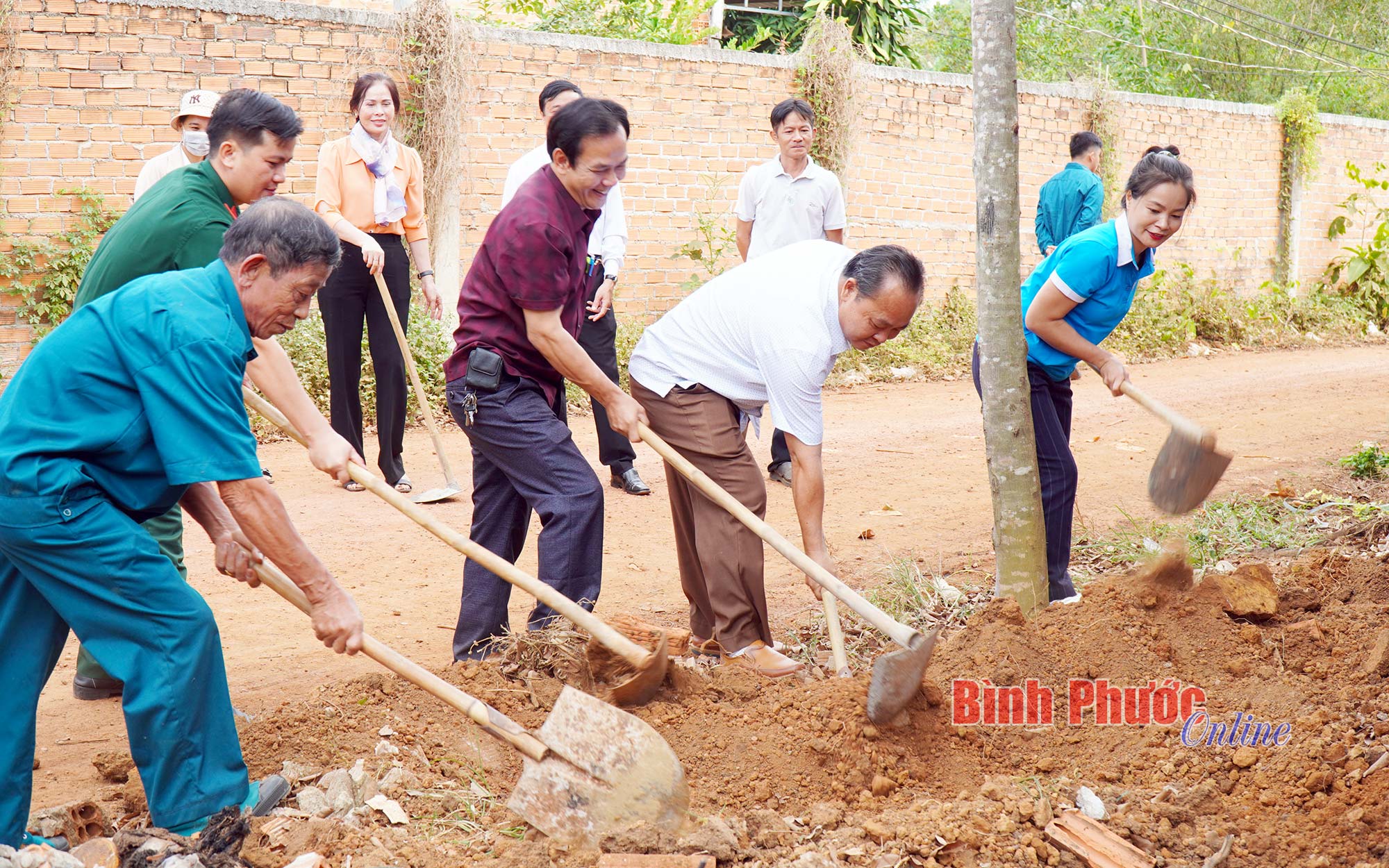 Phú Riềng: Vui tươi, ấm áp, nghĩa tình Tết quân