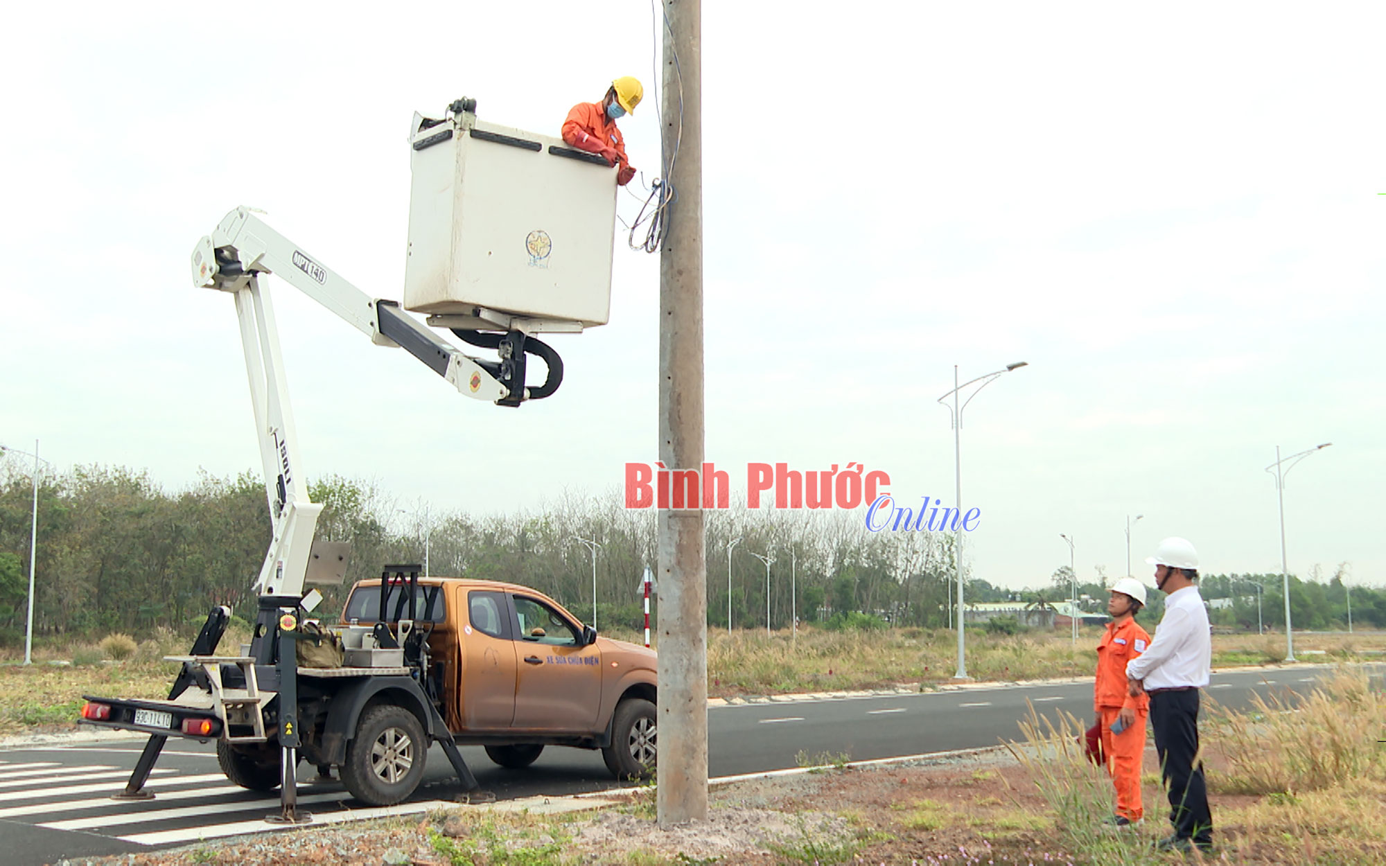 Đảm bảo cung ứng điện an toàn, ổn định