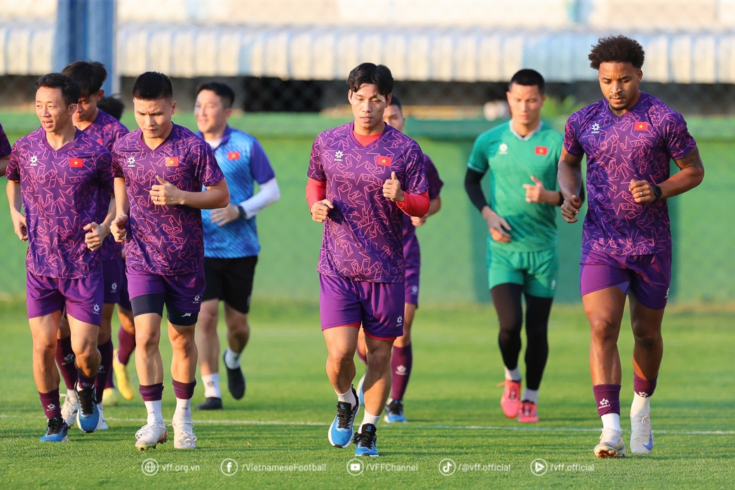 ASEAN Cup 2024: HLV Kim Sang Sik muốn học trò giảm sai sót