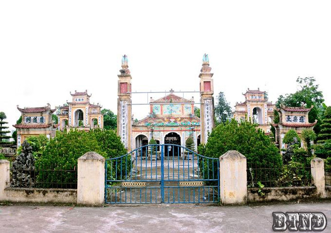 Toàn cảnh Đền Xám. (Nguồn: Bảo tàng Nam Định) den-xam.jpg