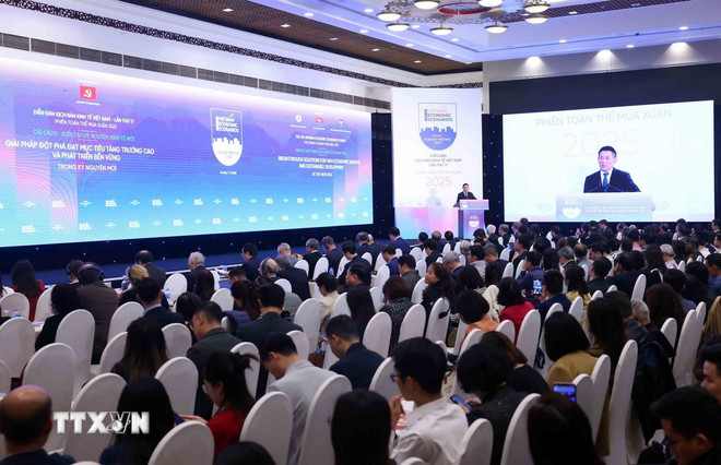 ttxvn-dien-dan-kich-ban-kinh-te-2.jpg