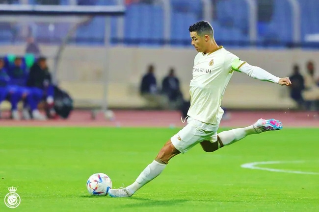 Ronaldo Phá Kỷ Lục Thế Giới Ngay Khi Ghi Bàn Đầu Tiên Cho Al-Nassr - Binh  Phuoc, Tin Tuc Binh Phuoc, Tin Mới Tỉnh Bình Phước