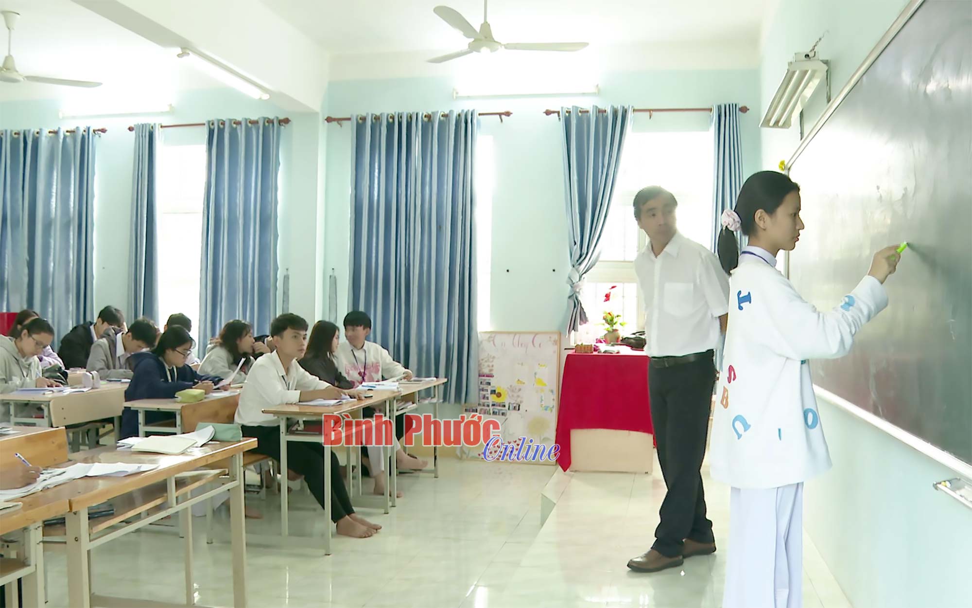 Thêm cơ hội cho học sinh cuối cấp