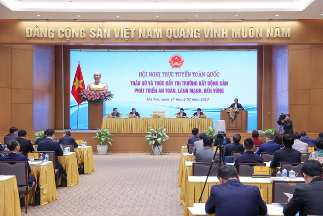 Thủ tướng: Giá cả bất động sản phải là động lực thúc đẩy sự phát triển, chứ không triệt tiêu sự phát triển - Ảnh 3. Thủ tướng: Giá cả bất động sản phải là động lực thúc đẩy sự phát triển, chứ không triệt tiêu sự phát triển - Ảnh 3.