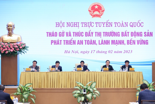 Thủ tướng: Giá cả bất động sản phải là động lực thúc đẩy sự phát triển, chứ không triệt tiêu sự phát triển - Ảnh 2. Thủ tướng: Giá cả bất động sản phải là động lực thúc đẩy sự phát triển, chứ không triệt tiêu sự phát triển - Ảnh 2.
