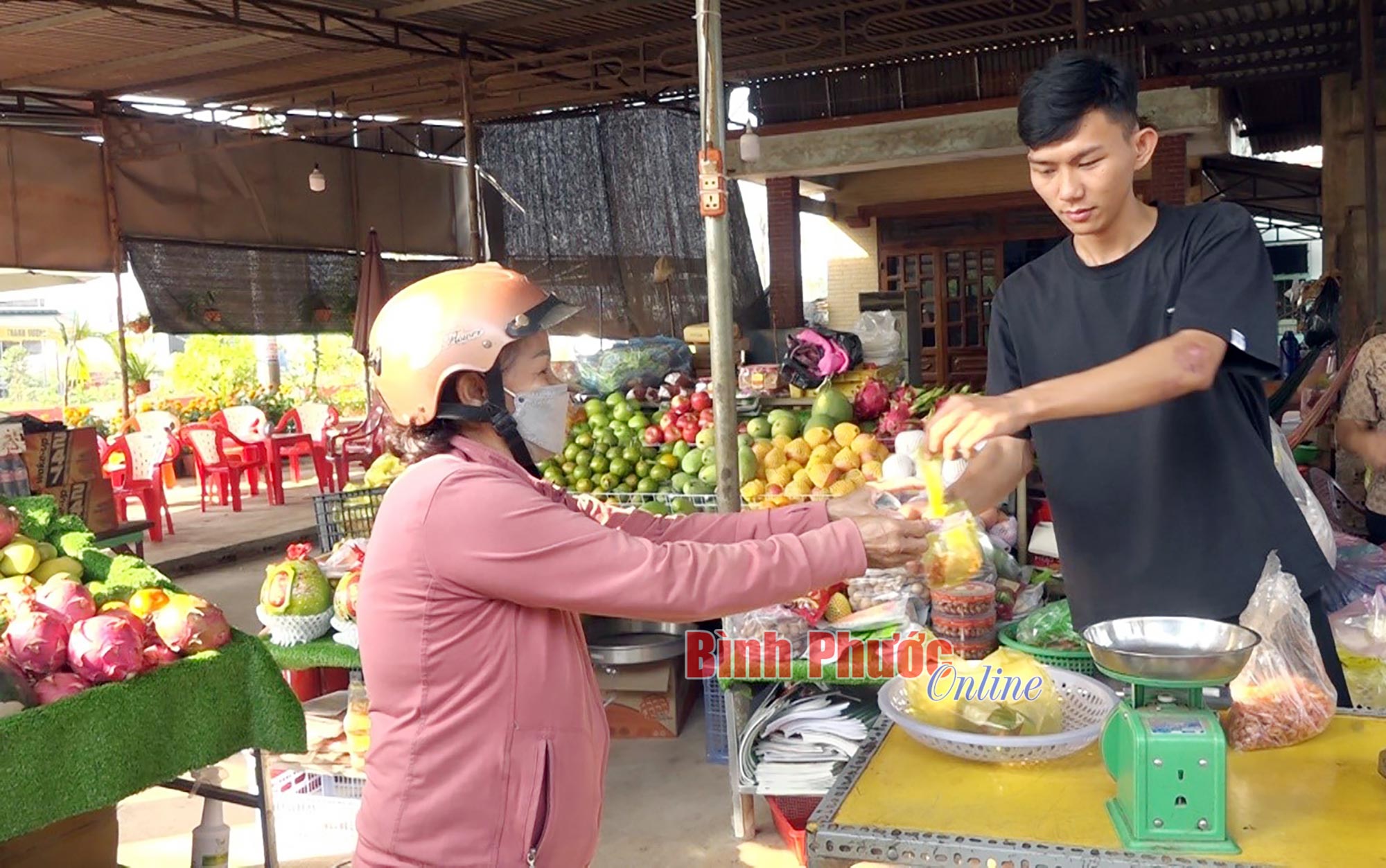 Thanh niên Bình Long háo hức lên đường nhập ngũ