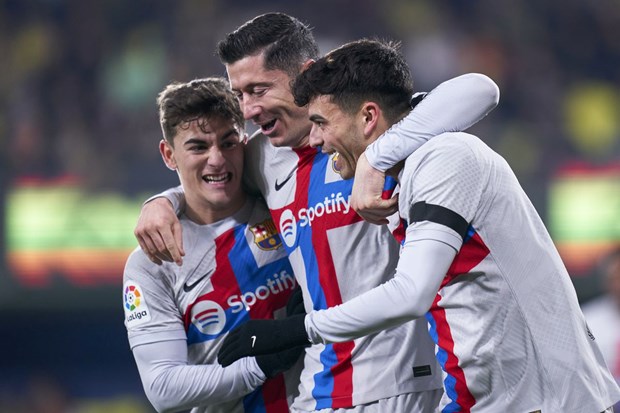 Barcelona nối dài mạch thắng, bỏ xa Real Madrid đến 11 điểm hình ảnh 1 Barcelona noi dai mach thang, bo xa Real Madrid den 11 diem hinh anh 1