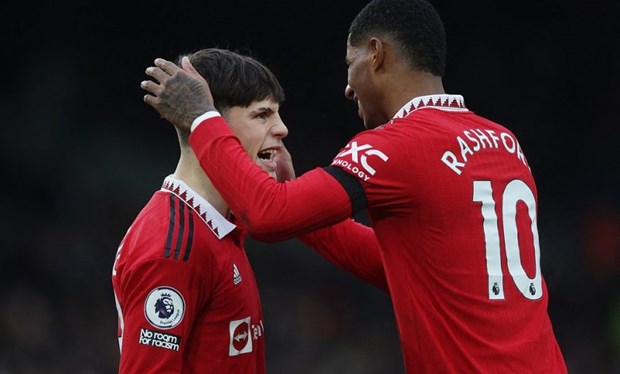 Manchester City và M.U cùng thắng, chờ ngày vượt qua Arsenal hình ảnh 1 Manchester City va M.U cung thang, cho ngay vuot qua Arsenal hinh anh 1