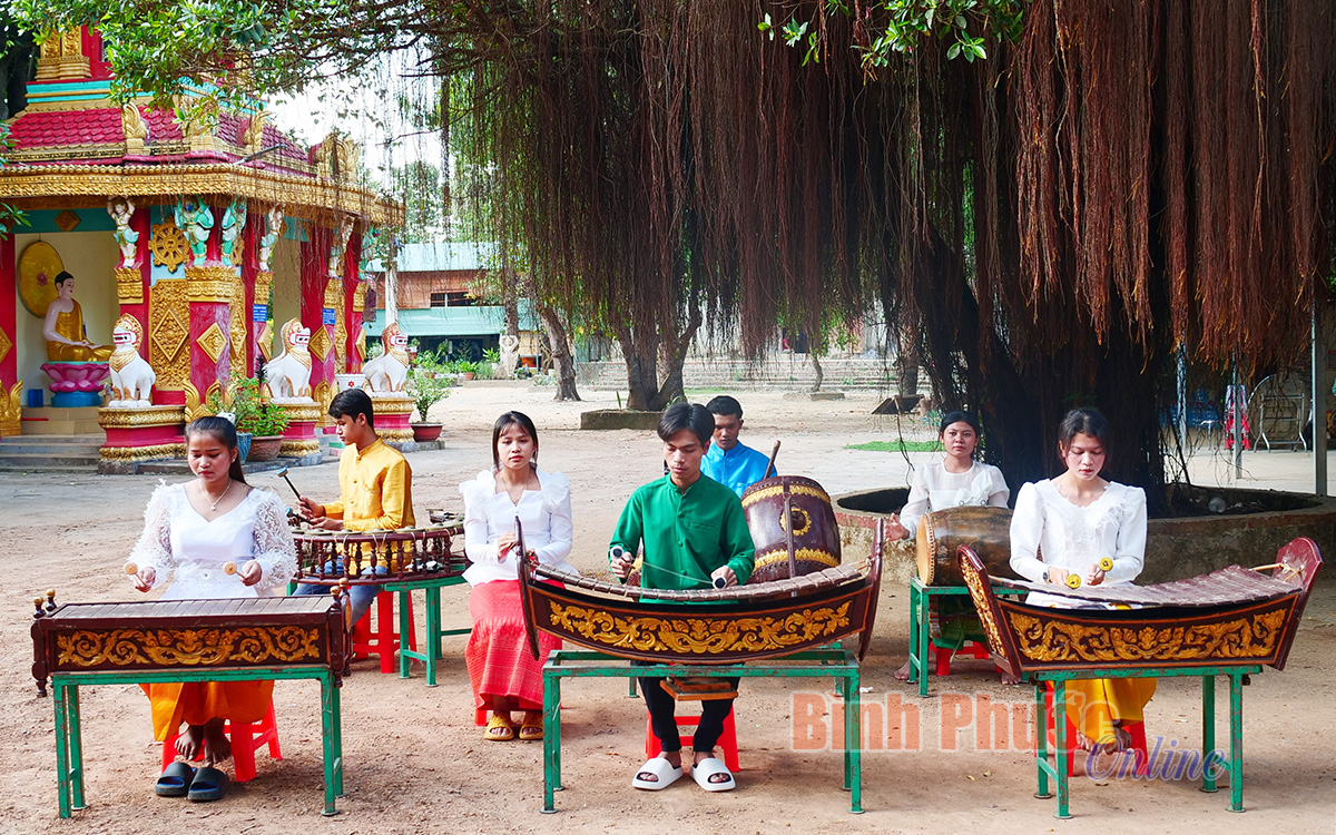 “Bình Phước, đất và người