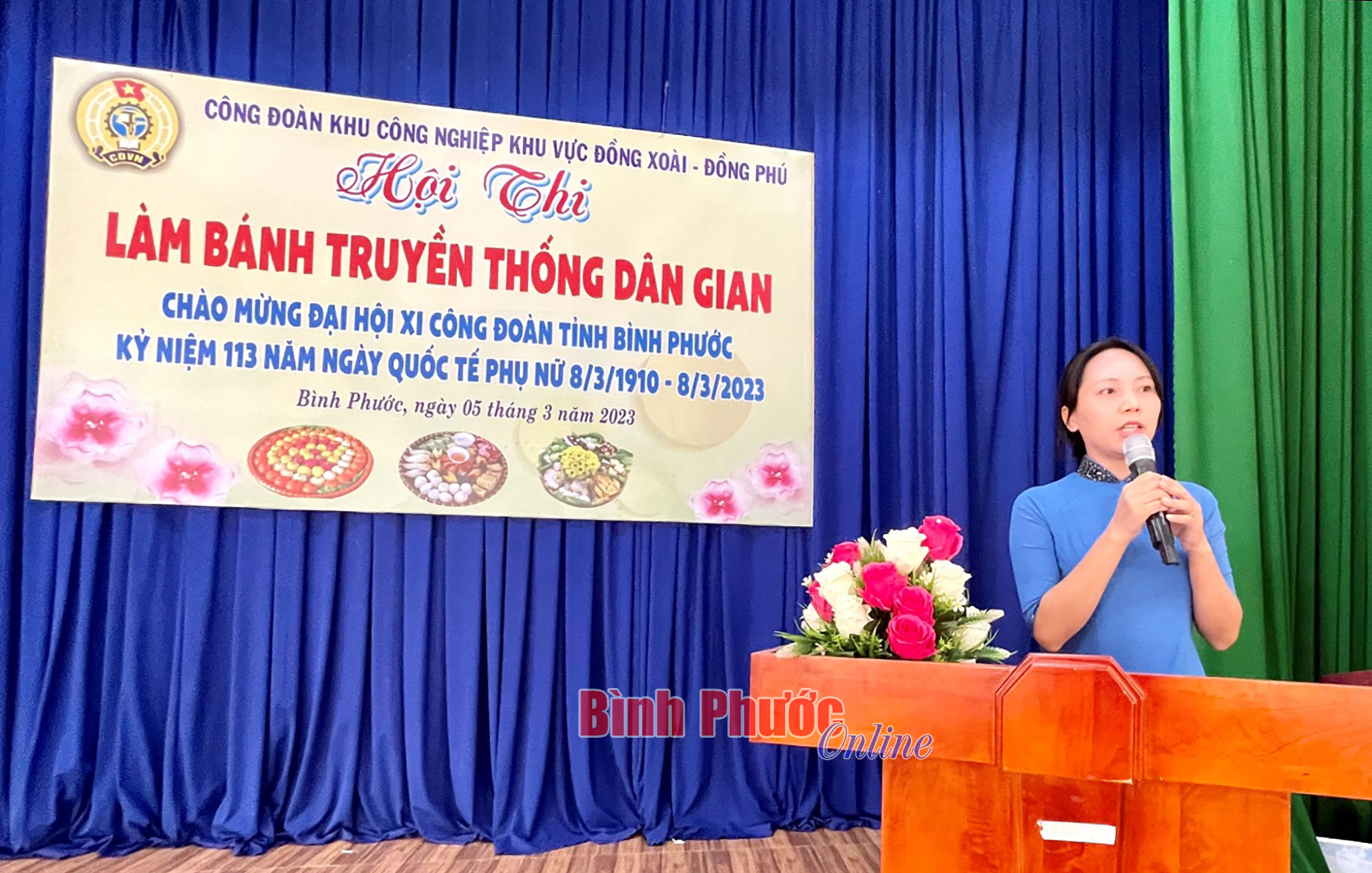 Sôi nổi hội thi làm bánh truyền thống dân gian