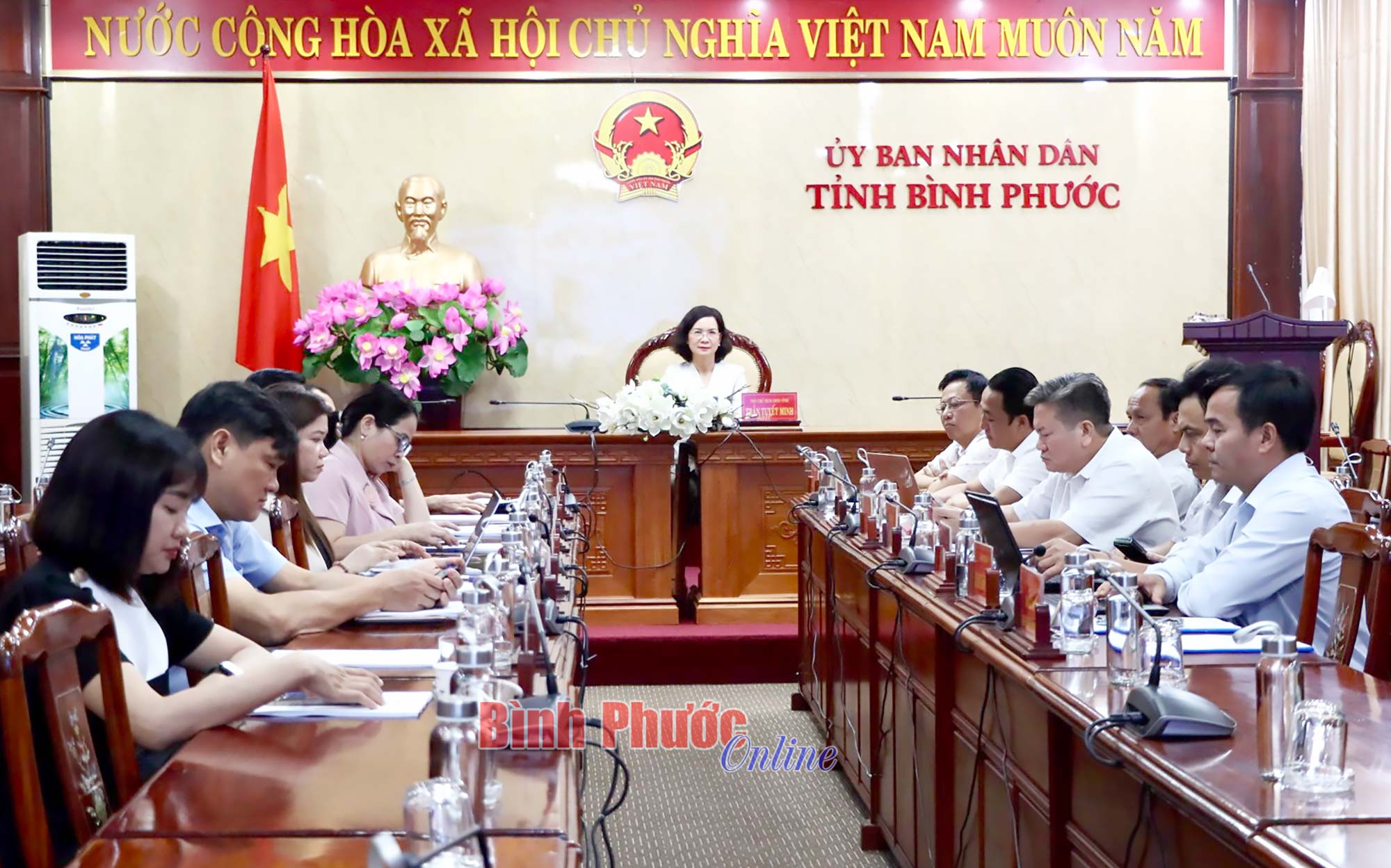 Thủ tướng Chính phủ chủ trì hội nghị trực tuyến toàn quốc về du lịch năm 2023