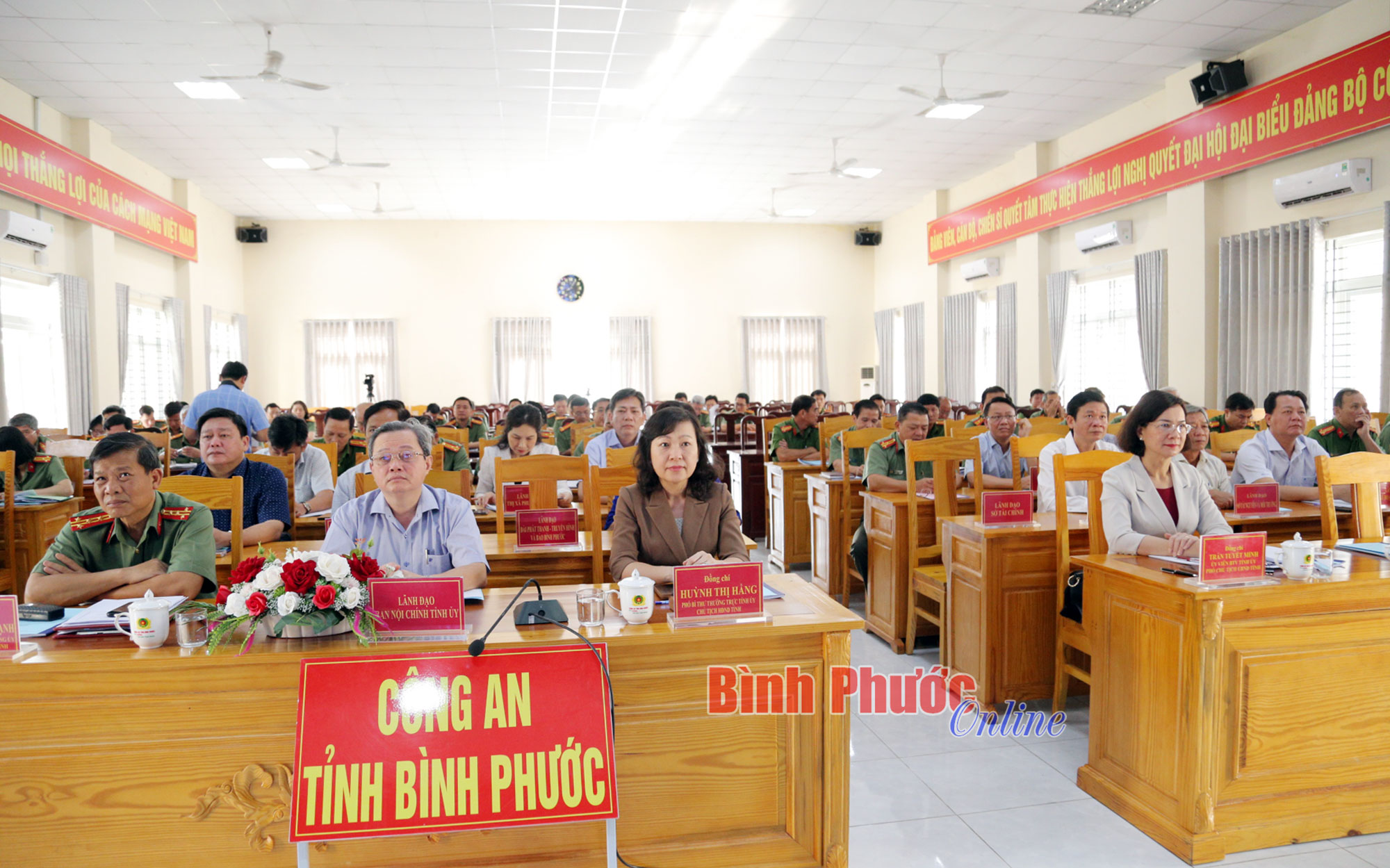 Hội nghị quán triệt Quyết định số 90 của Ban Bí thư