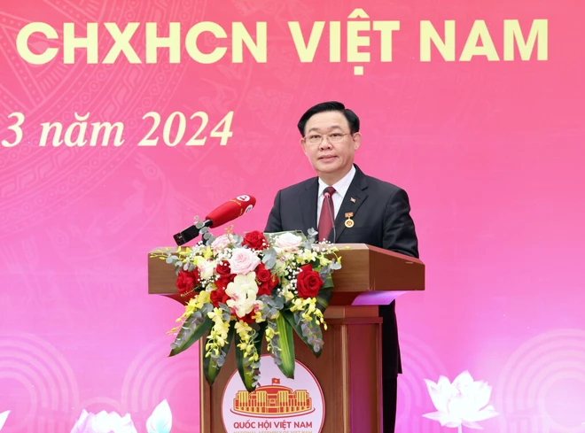 ttxvn_vuong_dinh_hue_2.jpg