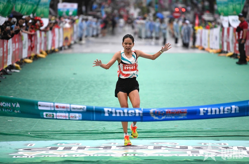 Nguyên Thanh, Ngọc Hoa bảo vệ thành công ngôi vô địch marathon