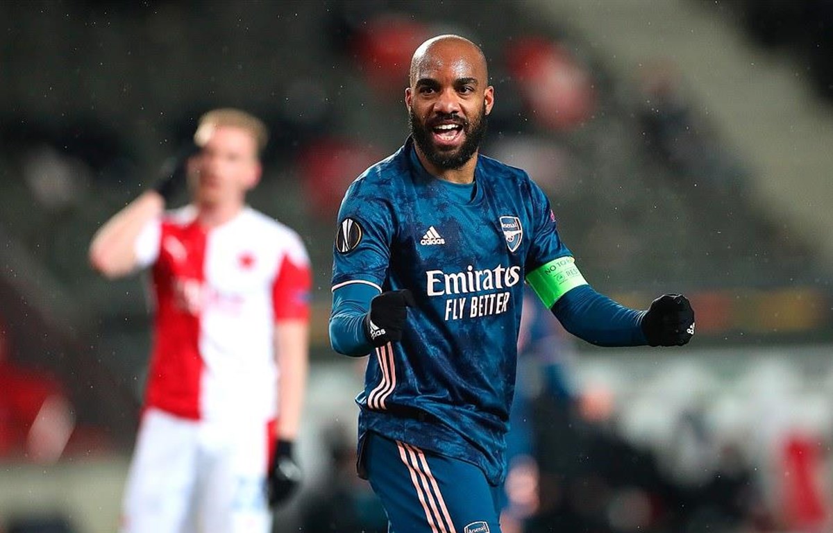 Lacazette lập cú đúp giúp Arsenal thắng đậm. (Nguồn: EPA)