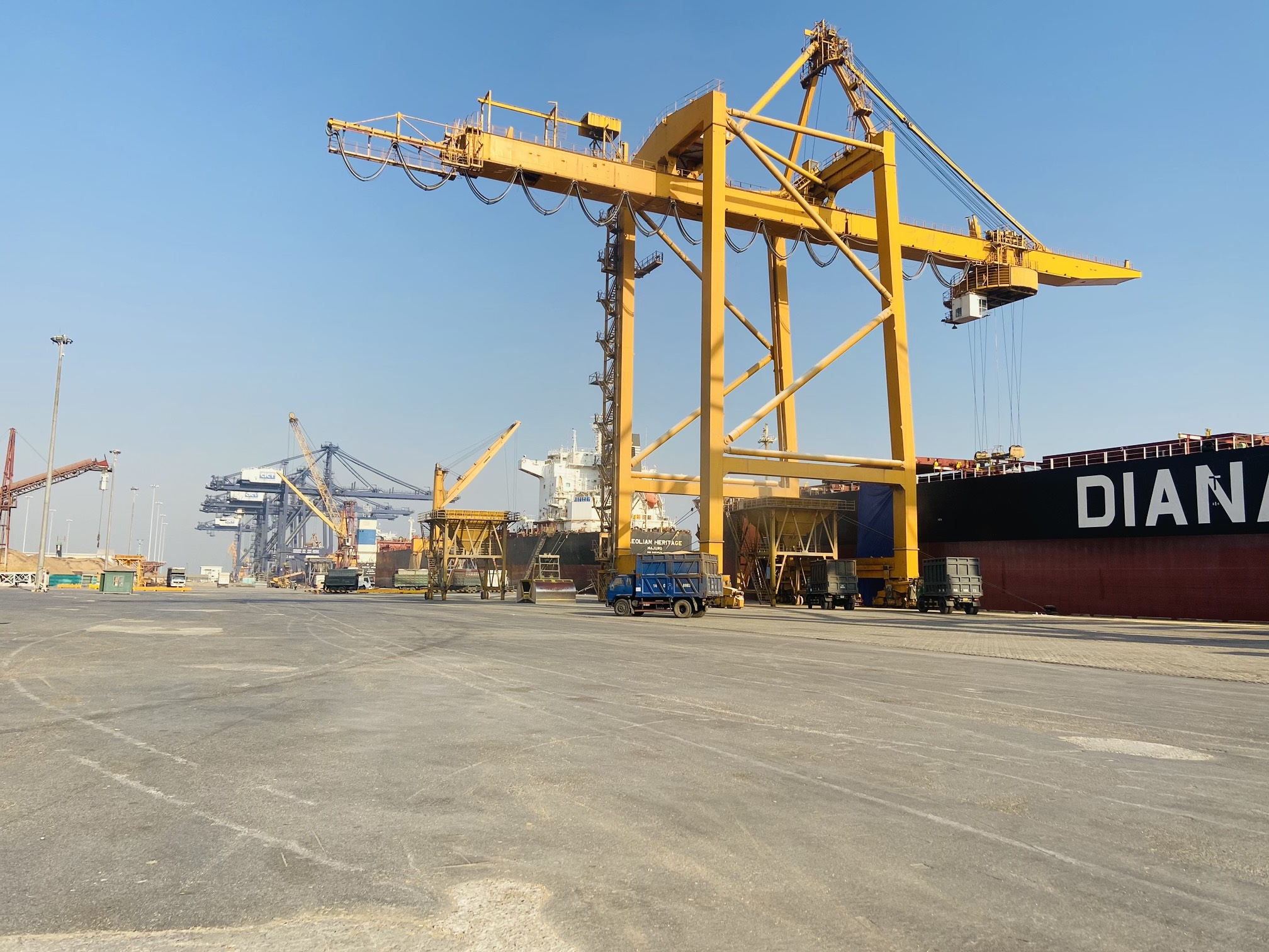 Nhiều người dân