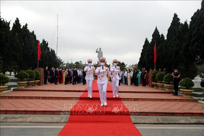 Lễ thượng cờ và khánh thành cột cờ Tổ quốc trên đảo Cô Tô