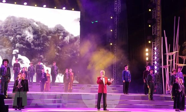 Dac sac Chuong trinh nghe thuat “Bai ca thong nhat, khat vong tu do” hinh anh 3