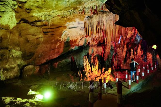 Ch&uacute; th&iacute;ch ảnh