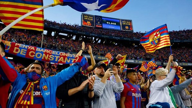 Sân vận động Camp Nou lại thiết lập nên kỷ lục thế giới mới hình ảnh 1 San van dong Camp Nou lai thiet lap nen ky luc the gioi moi hinh anh 1