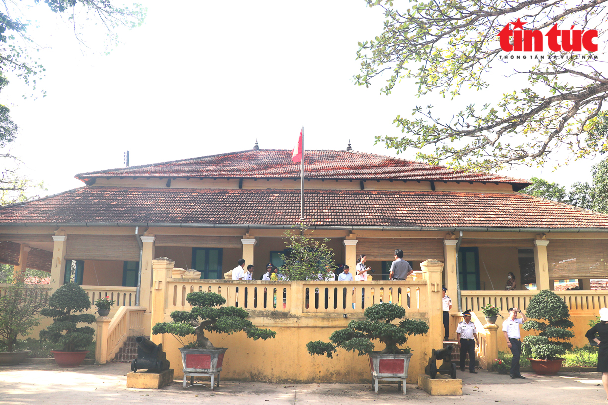 Ch&uacute; th&iacute;ch ảnh