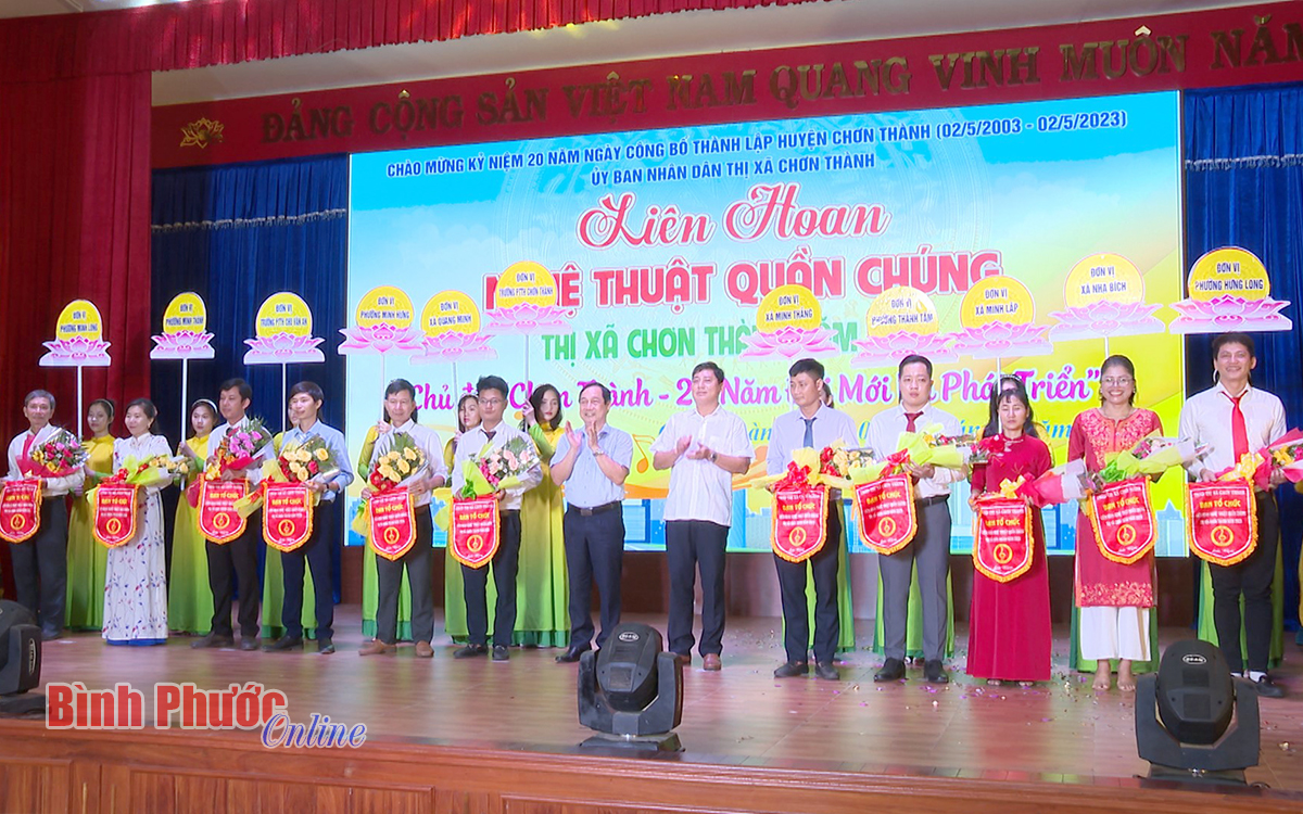 Liên hoan nghệ thuật quần chúng thị xã Chơn Thành