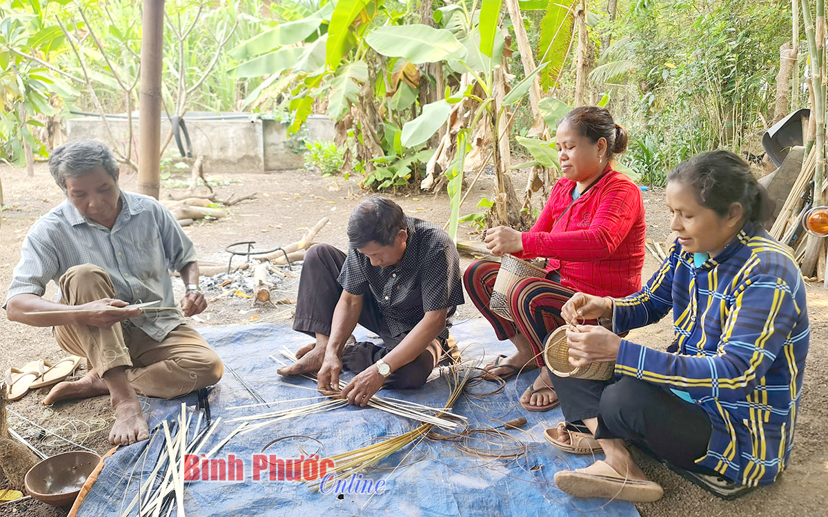 Nét đẹp nghề đan lát của đồng bào Khmer