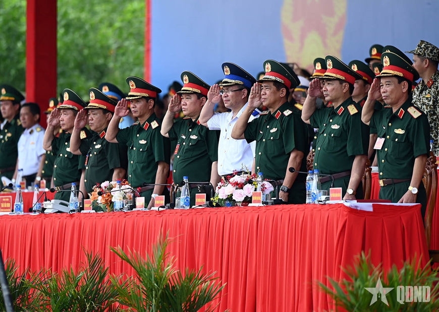 Tổng hợp luyện các lực lượng tham gia diễu binh, diễu hành Kỷ niệm 50 năm Ngày giải phóng miền Nam, thống nhất đất nước