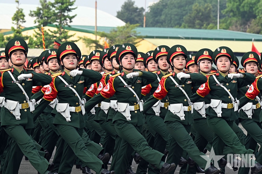 Tổng hợp luyện các lực lượng tham gia diễu binh, diễu hành Kỷ niệm 50 năm Ngày giải phóng miền Nam, thống nhất đất nước