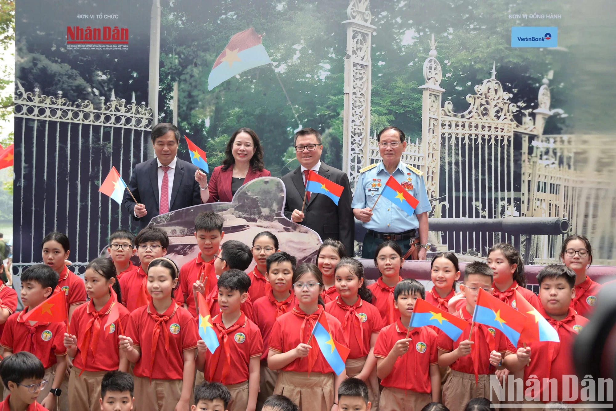 Báo Nhân Dân công bố đợt truyền thông đặc biệt chào mừng 50 năm ngày Giải phóng miền nam, thống nhất đất nước ảnh 10