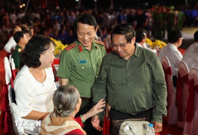 ttxvn-2004-thu-tuong-tay-ninh-1.jpg